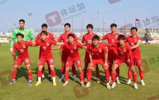男女一进一出动态图